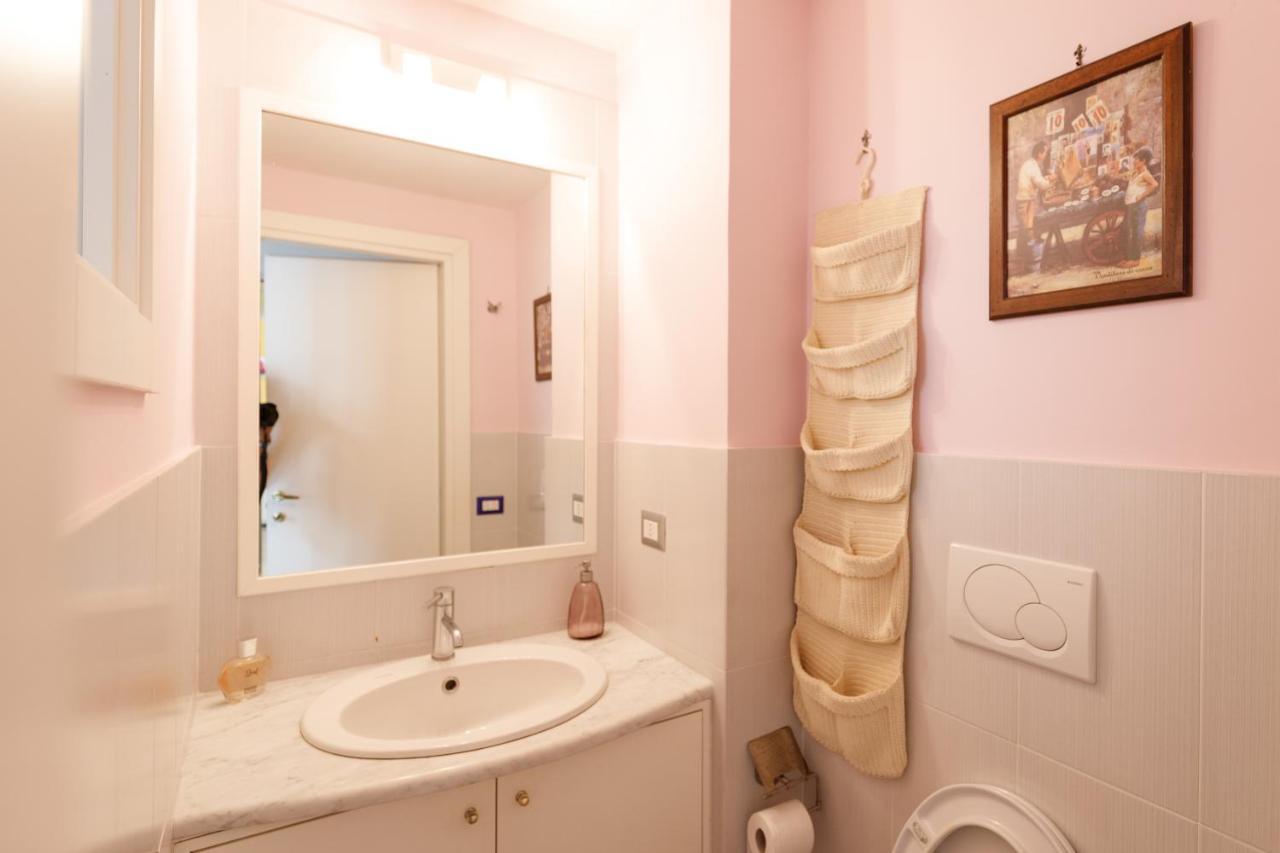 Duomo 77 - In The Heart Of The Historical Center By Elite Villas Napoli Esterno foto