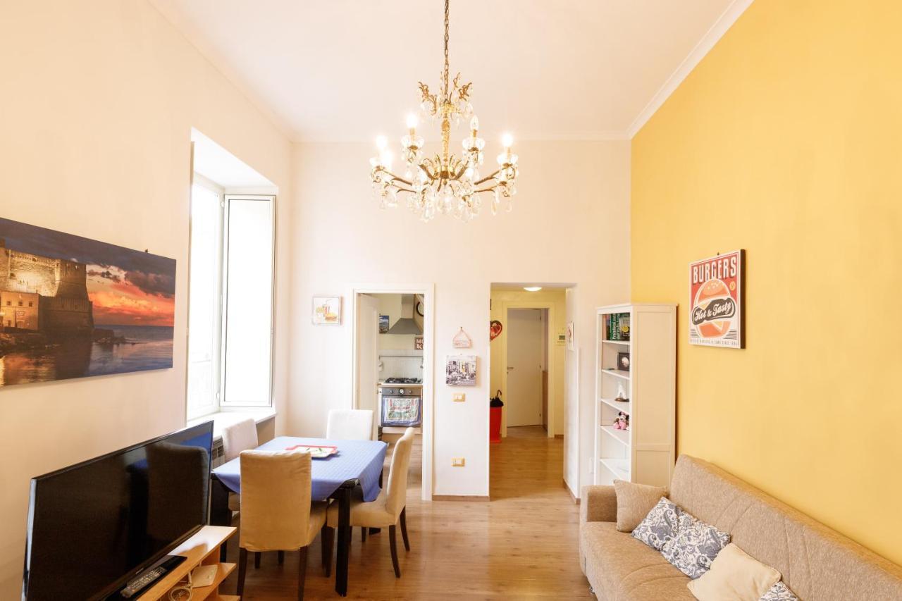 Duomo 77 - In The Heart Of The Historical Center By Elite Villas Napoli Esterno foto